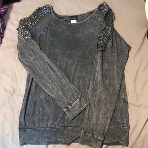 Daytrip women’s open shoulder long sleeve top